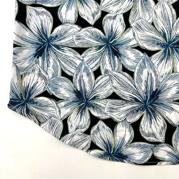 Banana Republic blue floral top shell Womens Small round neck sleeveless poly - Picture 6 of 10